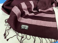 Fair forward fairtrade sjaal aubergine (21x) - afbeelding 3 van  4