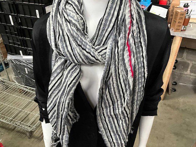 Fair forward fairtrade sjaal katoen (23x) - afbeelding 2 van  6