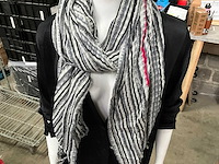 Fair forward fairtrade sjaal katoen (23x) - afbeelding 2 van  6