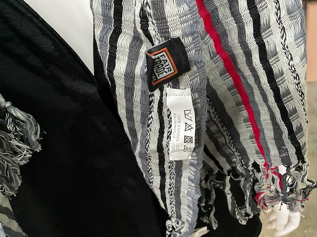 Fair forward fairtrade sjaal katoen (23x) - afbeelding 3 van  6