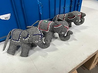 Fair forward handgemaakt olifantje diverse kleuren (43x) - afbeelding 3 van  5