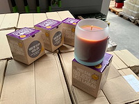 Fair trade 100% plantaardige kaars ‘blueberry smoothie’ van bak olie (380x) - afbeelding 4 van  7