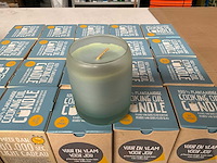 Fair trade 100% plantaardige kaars ‘sea lemons’ van bak olie (46x) - afbeelding 2 van  6