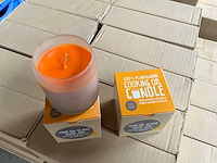 Fair trade 100% plantaardige kaars ‘spicy orange’ van bak olie (306x) - afbeelding 3 van  9