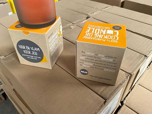 Fair trade 100% plantaardige kaars ‘spicy orange’ van bak olie (306x) - afbeelding 6 van  9