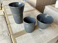 Fair trade 2-delige koffie maker ‘cha’ grijs keramiek (79x) - afbeelding 1 van  6