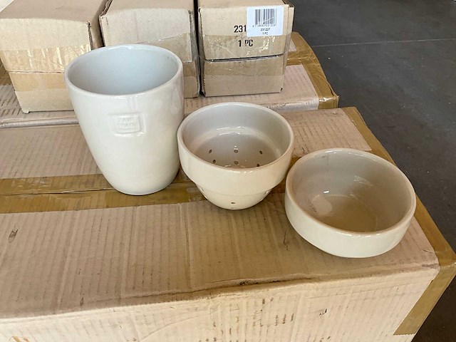 Fair trade 3-delige thee maker ‘cha’ creme keramiek (13x) - afbeelding 1 van  5