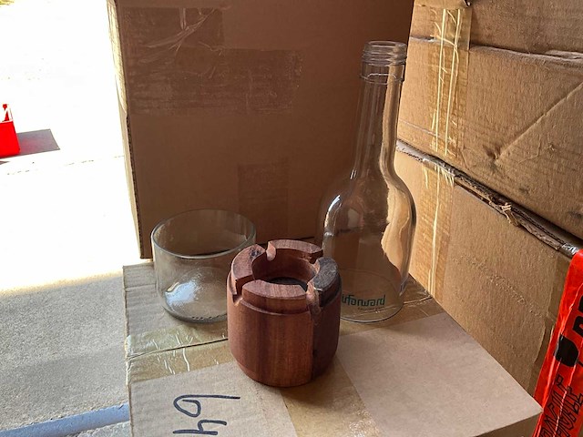 Fair trade 3-delige theelichthouder fles glas/hout +/- 30 cm hoog (144x) - afbeelding 4 van  5