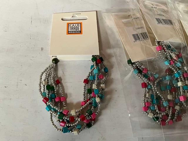 Fair trade armband multicolor (38x) - afbeelding 2 van  4