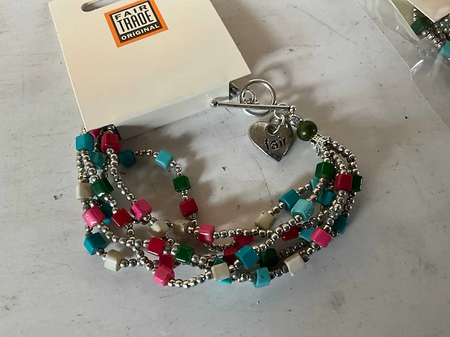 Fair trade armband multicolor (38x) - afbeelding 4 van  4