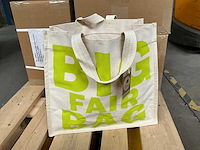 Fair trade canvas shopper crème/groen +/- 44 x 14 x 40cm (200x) - afbeelding 1 van  6