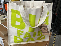 Fair trade canvas shopper crème/groen +/- 44 x 14 x 40cm (200x) - afbeelding 3 van  6