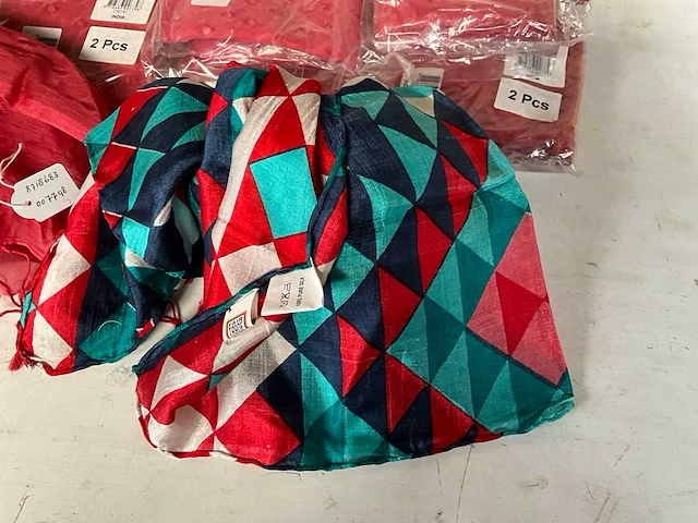 Fair trade diverse sjaals (25x) - afbeelding 6 van  8