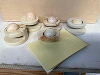 Fair trade kaart/servet houder met bal natuursteen (31x) - afbeelding 2 van  7
