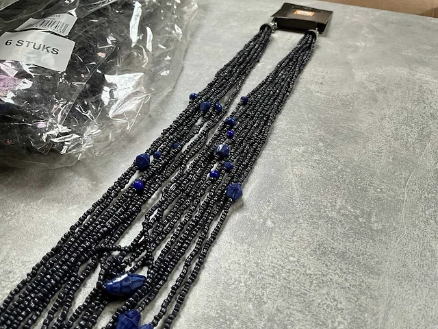 Fair trade ketting blauw (70x) - afbeelding 4 van  6