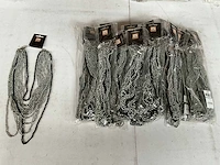 Fair trade ketting met grijs/zwarte kralen (45x)