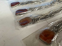 Fair trade ketting met steen (40x) - afbeelding 2 van  10