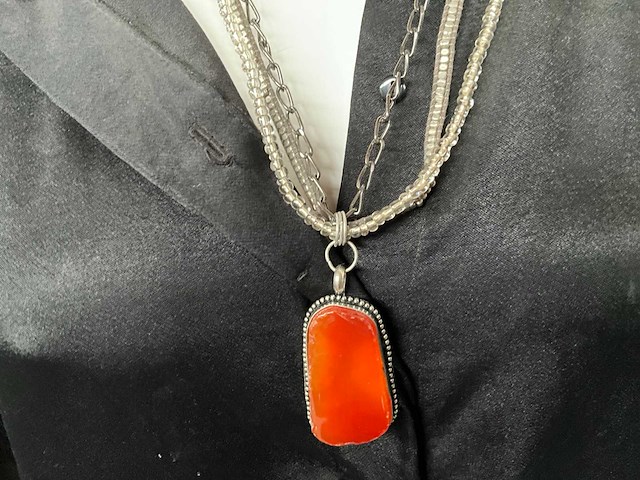 Fair trade ketting met steen (40x) - afbeelding 3 van  10