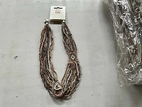 Fair trade ketting multicolor (62x) - afbeelding 2 van  6