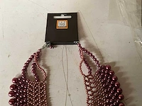 Fair trade ketting paars (62x) - afbeelding 4 van  5