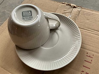 Fair trade kop en schotel set ‘royal’ porselein (94x) - afbeelding 6 van  7