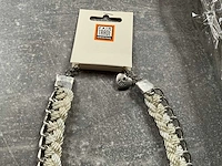 Fair trade kralen ketting crème/zilverkleur (68x) - afbeelding 4 van  6