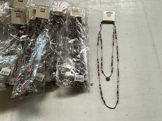 Fair trade kralen ketting multicolor (107x) - afbeelding 1 van  5