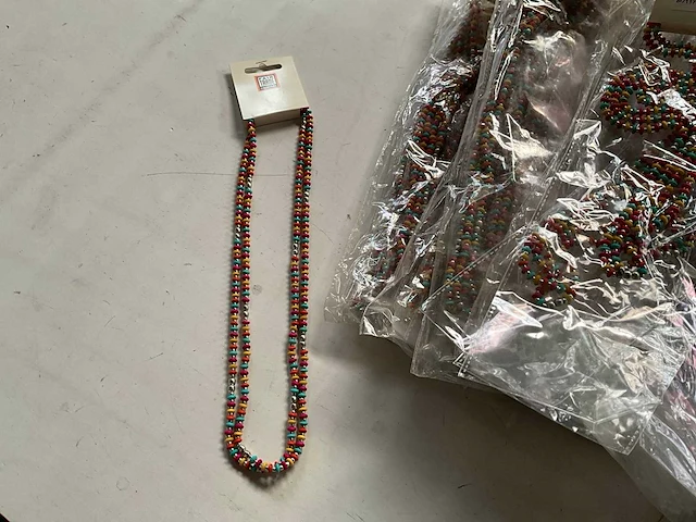 Fair trade kralen ketting multicolor (114x) - afbeelding 2 van  6