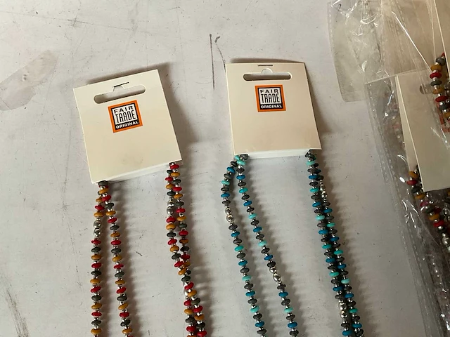 Fair trade kralen ketting multicolor (65x) - afbeelding 4 van  6