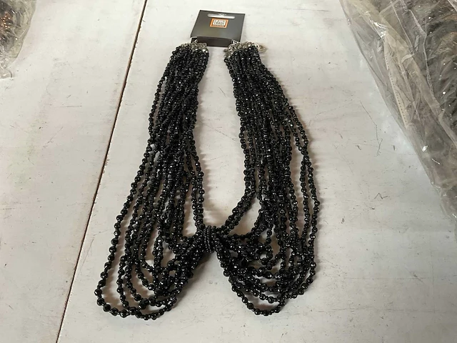 Fair trade kralen ketting zwart (31x) - afbeelding 4 van  7