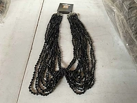 Fair trade kralen ketting zwart (31x) - afbeelding 4 van  7
