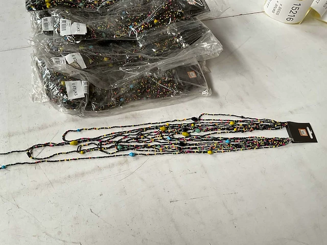 Fair trade lange ketting multicolor (66x) - afbeelding 2 van  7