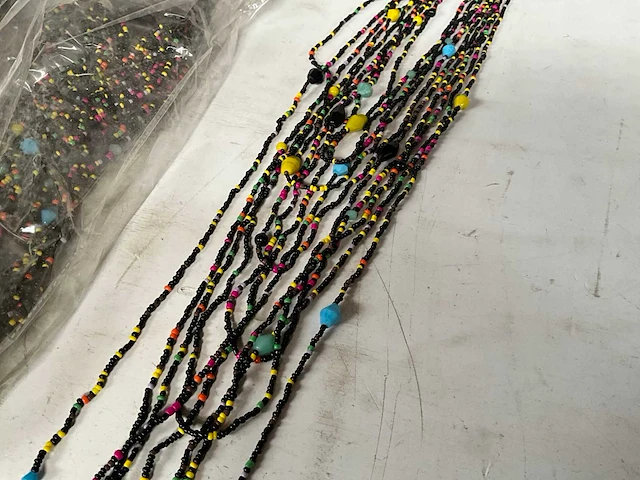 Fair trade lange ketting multicolor (66x) - afbeelding 4 van  7
