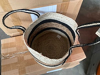Fair trade mand beige/zwart jute-hogla +/- ø35 x 28 cm hoog (36x) - afbeelding 4 van  9