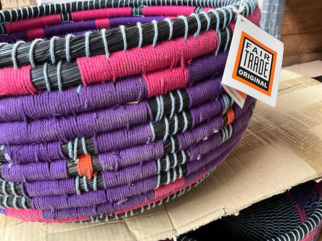 Fair trade mand ‘kaisa’ ?42 x 22 cm hoog (8x) - afbeelding 4 van  6
