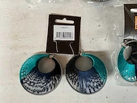 Fair trade oorbellen multicolor (34x) - afbeelding 3 van  5
