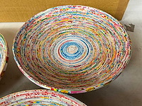 Fair trade schaal ?20cm van gerecycled papier (40x) - afbeelding 4 van  8