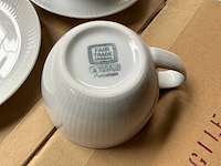 Fair trade set kop en schotel met dessin porselein wit (140x) - afbeelding 2 van  3