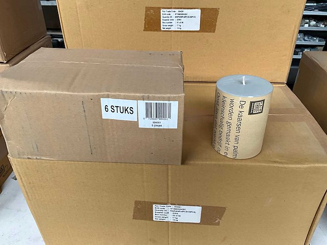 Fair trade stompkaars 10cm hoog lichtgrijs (114x) - afbeelding 1 van  4