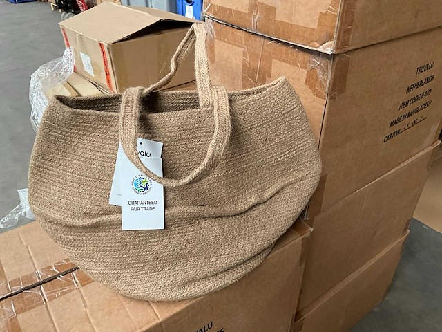 Fair trade tas 100% jute 25 x 30 x 35 cm (44x) - afbeelding 1 van  8