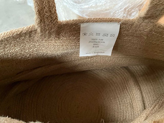 Fair trade tas 100% jute 25 x 30 x 35 cm (44x) - afbeelding 7 van  8
