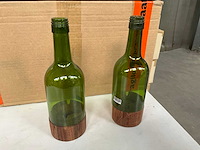 Fair trade theelichthouder ‘wijnfles’ glas/hout ?7 x 23cm hoog (102x) - afbeelding 3 van  7