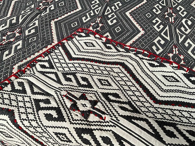 Fair trade vloerkleed grijs/creme/rood 130 x 180 cm (13x) - afbeelding 3 van  7