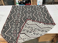 Fair trade vloerkleed grijs/creme/rood 130 x 180 cm (13x) - afbeelding 4 van  7
