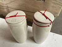 Fair trade voorraadpot ‘cha’ keramiek cremè hoogte +/- 25cm (192x) - afbeelding 3 van  8