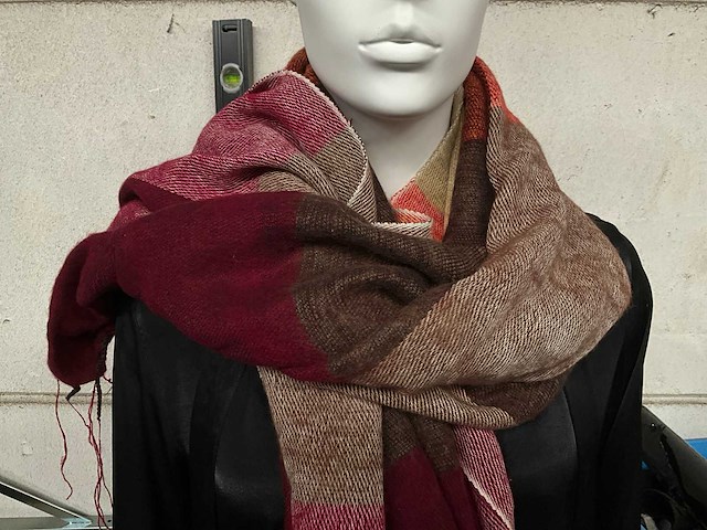 Fair trade warme sjaal multicolor (47x) - afbeelding 2 van  9