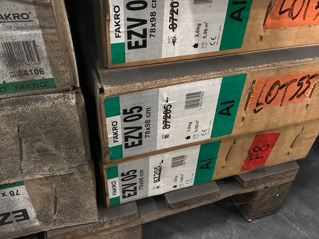 Fakro ftp-v 05 dakramen voorzien van benodigdheden (6x) - afbeelding 5 van  5