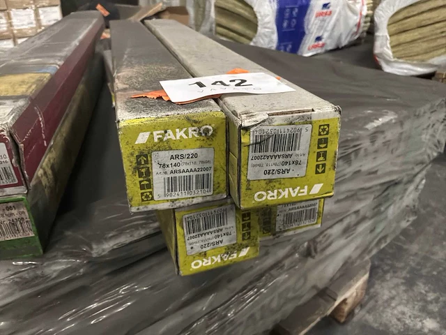 Fakro ftp-v v50p dakraam voorzien van benodigdheden (2x) - afbeelding 3 van  6