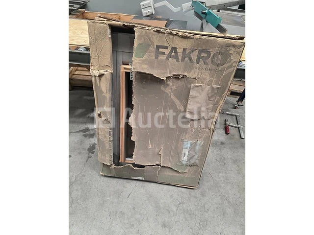 Fakro wli dubbelgeglazuurde snuifdoos – 540 × 830 mm - afbeelding 1 van  3