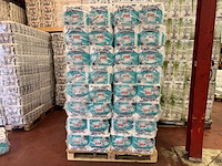 Familia - 1 pallet keukenrol - overig hygiene uitrusting - afbeelding 1 van  2